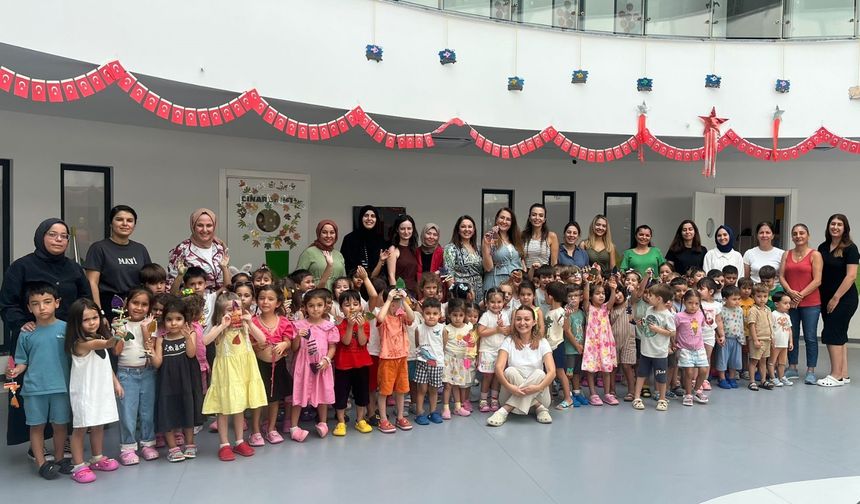 Minik öğrencilere geri dönüşüm eğitimi