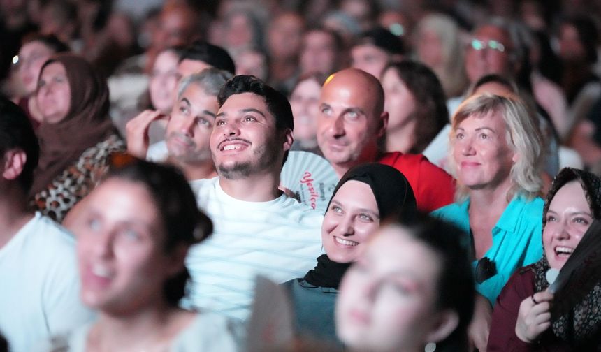Alanya Yeşilçam Aciķ Hava Sinema'sında muhteşem son