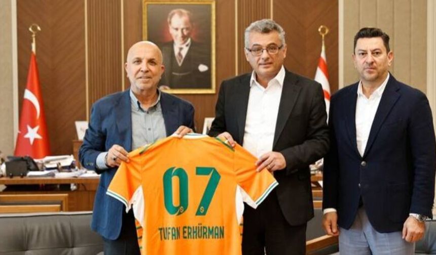 C. Alanyaspor Başkanı Çavuşoğlu'ndan KKTC Cumhurbaşkanı'na ziyaret