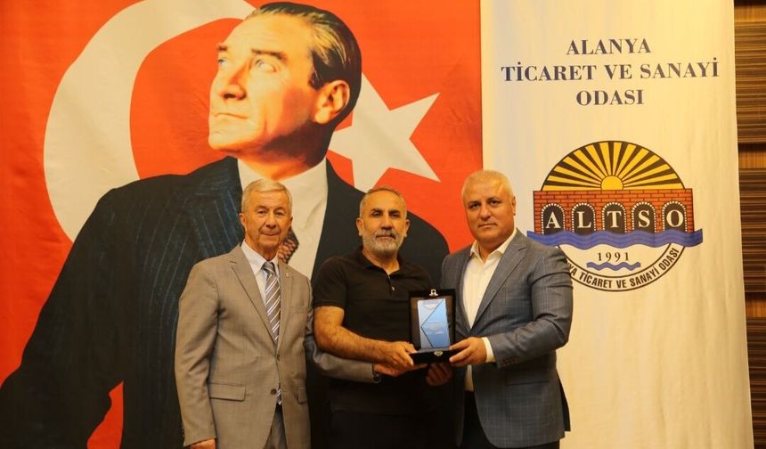 Erdem ve Kural'dan anlamlı plaket