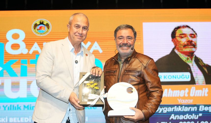 Alanya'da kitapla dolu 10 gün